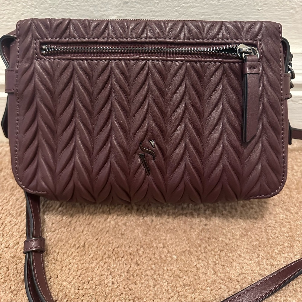 Simply vera wang crossbody